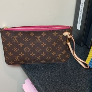 LV wristlet